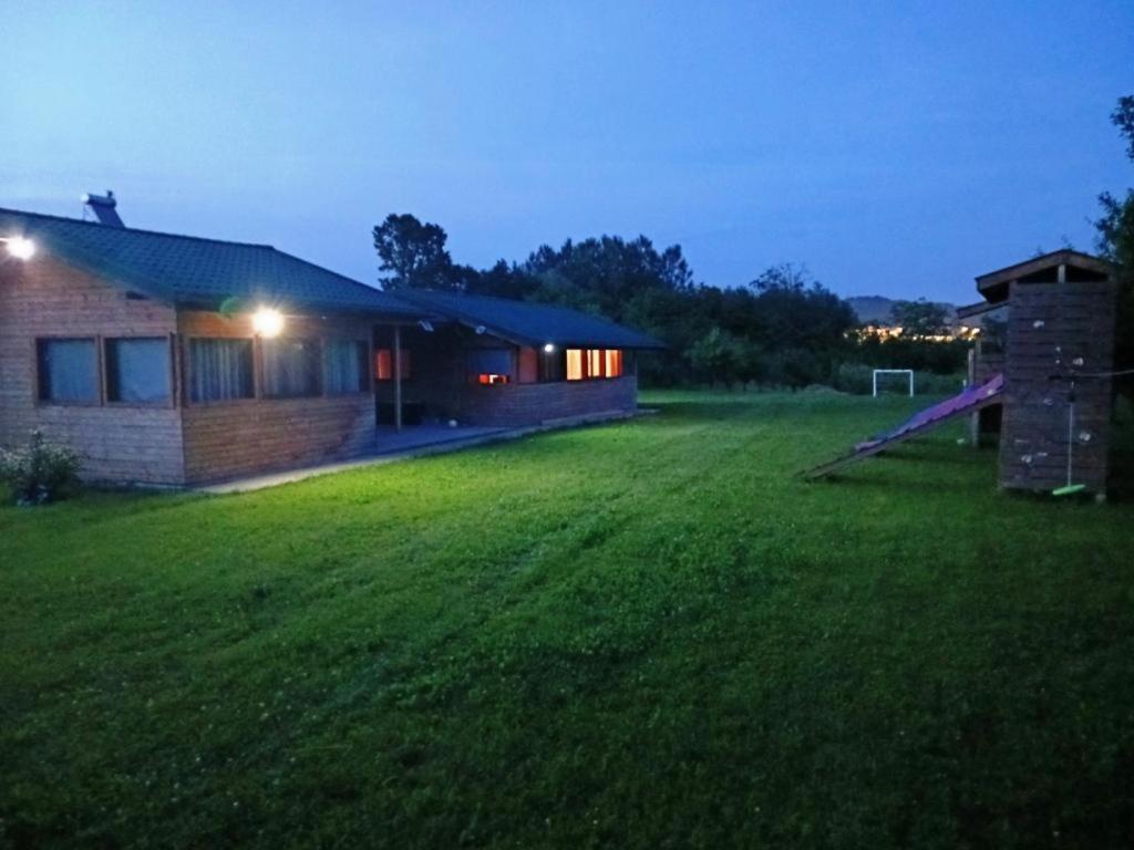 La Livada Villa Valea Danului Exterior photo